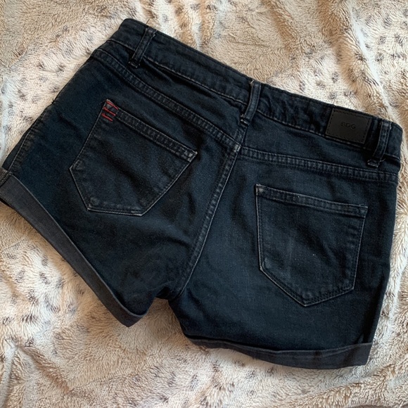 Urban Outfitters BDG Mid-Rise Black Shorts 26W - Picture 5 of 5